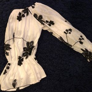 NWOT off the shoulder floral embroidered top